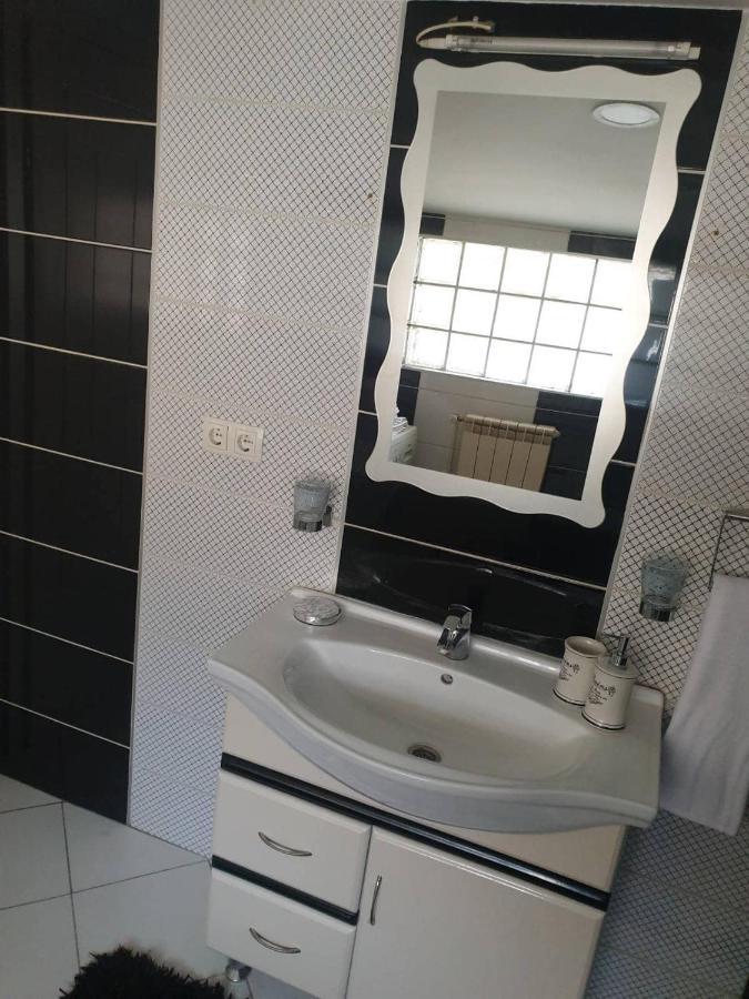 Apartman Lotos SJJ Eksteriør bilde