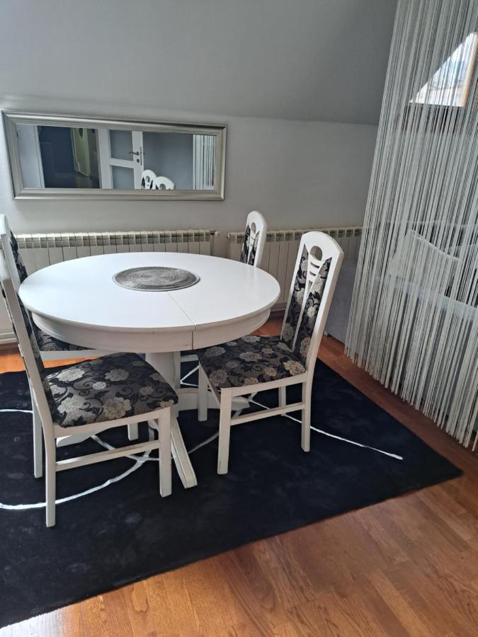 Apartman Lotos SJJ Eksteriør bilde